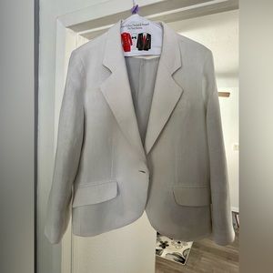 Nordstrom white blazer ❤️